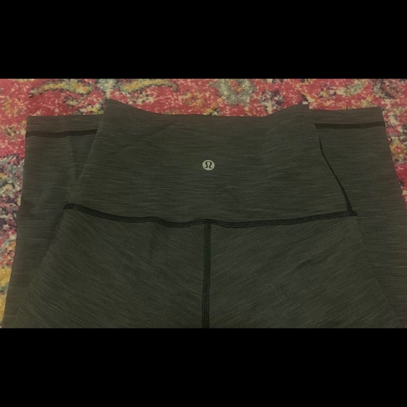 Lululemon Cropped Leggings - Picture 3 of 5